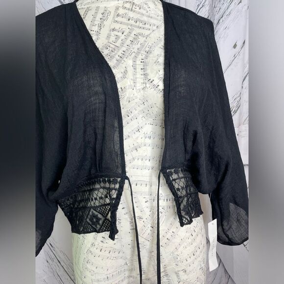 Timing Tie Front Top Sheer Lace Trim Black M NWT - Picture 5 of 9